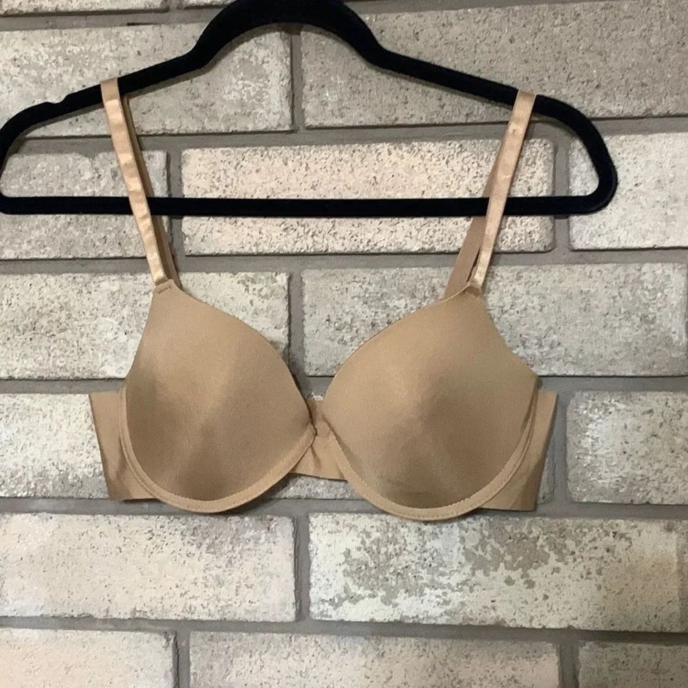 3for$20 bra 36c  has underwire